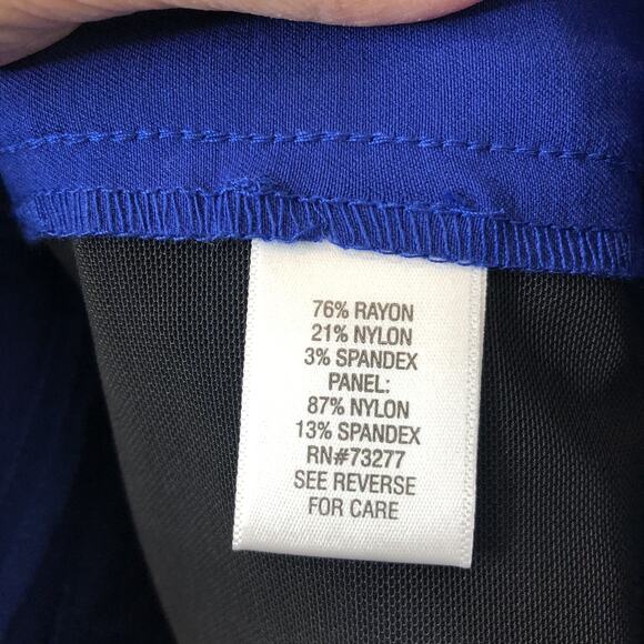 Under Armour NWT Boys' Stretch Adjustable Waistband Blue Shorts Size Medium - Picture 9 of 9